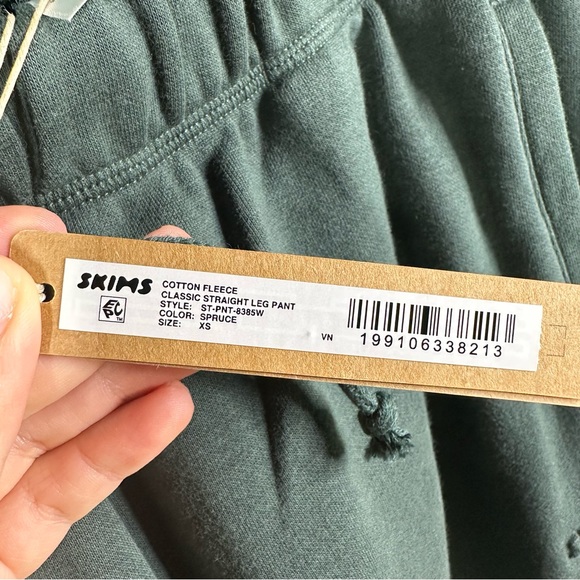 Nwt Skims Spruce zip up hoodie and straight leg fleece pants nwt set - Picture 13 of 17